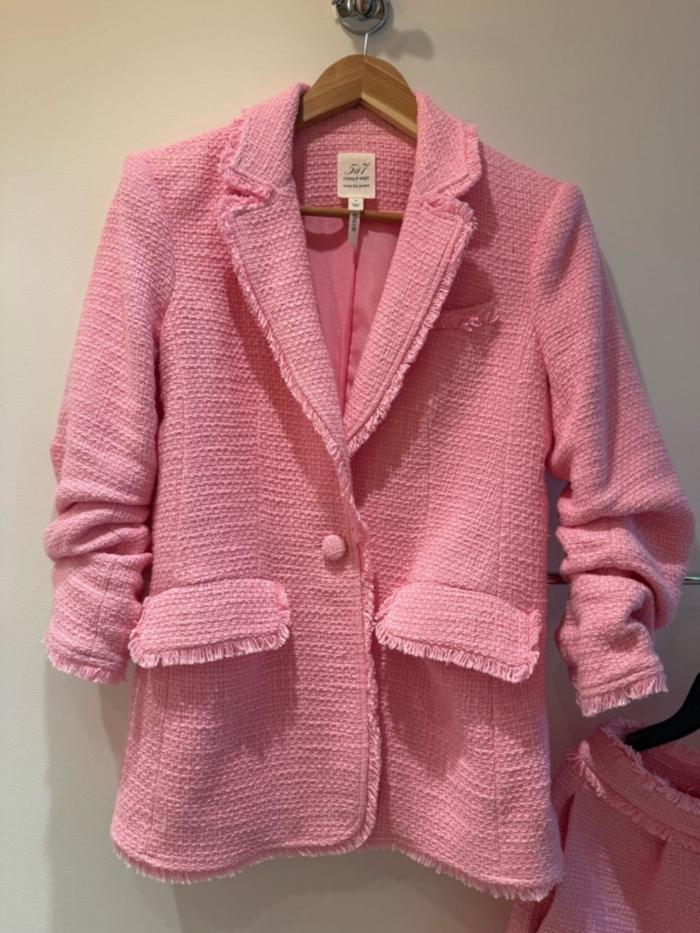 CINQ À SEPT Khloe Bouclé Blazer pink Lemonade Blazer and shorts set size 4